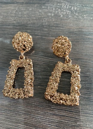 Boucle d oreilles dorée, brand: D, condizioni: Ottime, €4.00, €4.90 include la Protezione acquisti