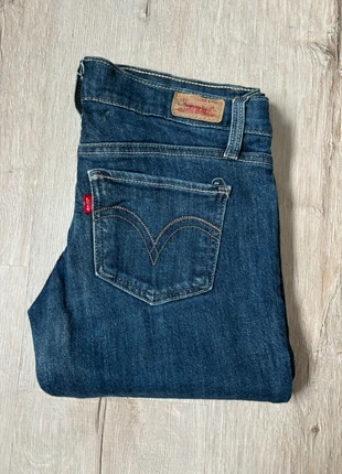Jean Lévi’s 524 Too Superlow W26, marke: Levi's, zustand: Sehr gut, größe: S / 36 / 8, 17,00 €, 18,55 € beinhaltet Vinted-Käuferschutz Pro