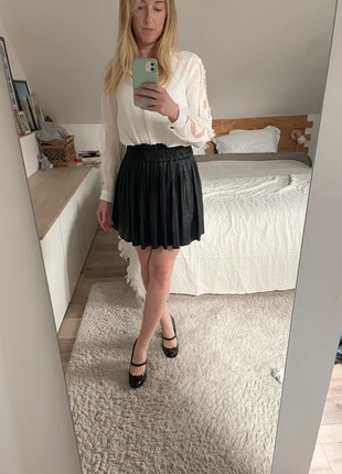 Jupe plissée noire Zara, marque: Zara, état: Neuf sans étiquette, taille: S / 36 / 8, 6,00 €, 7,00 € Protection acheteurs incluse