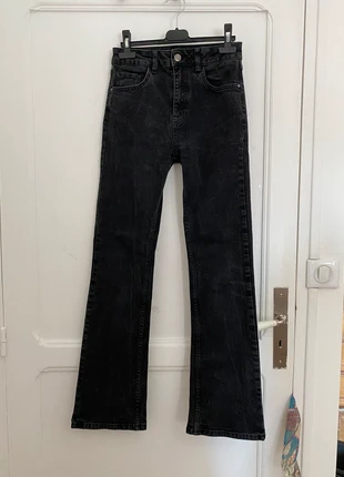 Jean bootcut noir, marque: COQUETTE, état: Très bon état, taille: S / 36 / 8, 10,00 €, 11,20 € Protection acheteurs incluse
