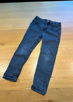 Dünne Jeans, marke: Kanz, zustand: Sehr gut, größe: 5 Jahre / 110, 2,00 €, 2,80 € inklusive Vinted-Käuferschutz