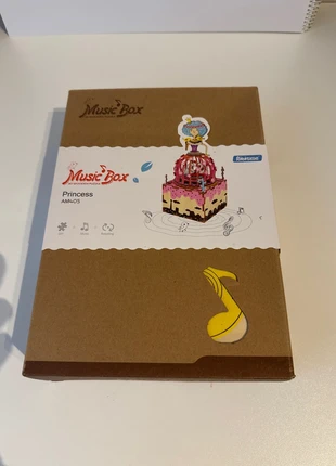 3D Music Box, brand: Robotime, condizioni: Nuovo senza cartellino, taglia: Taglia unica, €11.00, €12.25 include la Protezione acquisti