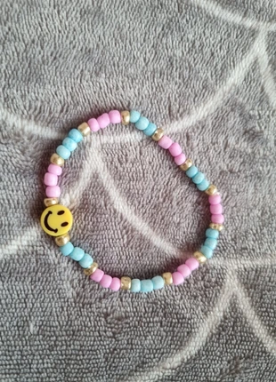 Bracelet with smiley , brand: Handmade, condizioni: Nuovo con cartellino, €1.75, €2.54 include la Protezione acquisti