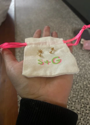 Heart stud earrings, brand: Seol + Gold, condition: New without tags, £8.00, £9.10 includes Buyer Protection