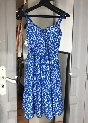 Robe fleurie , marque: Inconnu, état: Neuf sans étiquette, taille: XS / 34 / 6, 9,00 €, 10,15 € Protection acheteurs incluse