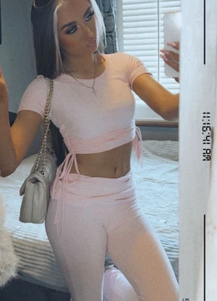 Light pink flared 2 piece set, condition: Very good, size: XS / 34 / 6, €15.00, €16.45 includes Buyer Protection