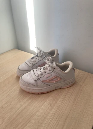 Deportivas fila talla 28, merk: FILA, staat: Heel goed, maat: 28, € 17,00, € 18,55 inclusief Kopersbescherming