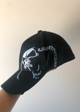 Gorra negra MOH, merk: Hardcore, staat: Nieuw met prijskaartje, maat: Universele maat, € 10,00, € 11,20 inclusief Kopersbescherming