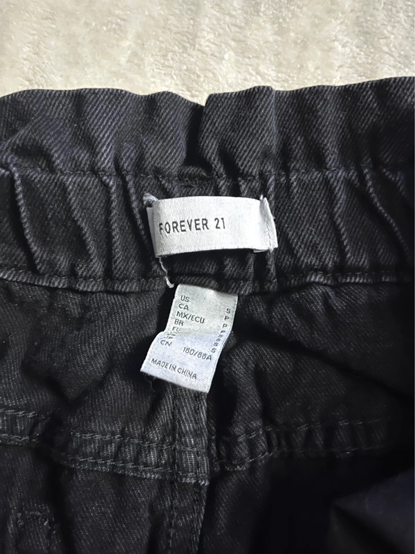 Forever 21 Straight-Leg Black Denim Pants 4