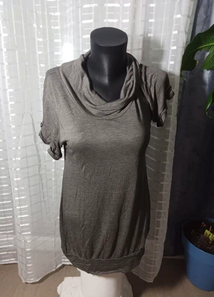 Haut Taille M (REF 311), merk: Camaïeu, staat: Goed, maat: M / 38 / 10, € 2,50, € 3,33 inclusief Kopersbescherming Pro