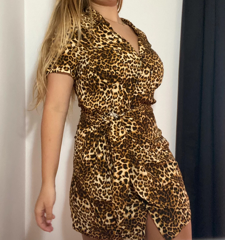 La Internet objetivo acampar Vestido estampado leopardo - Bershka - Vinted