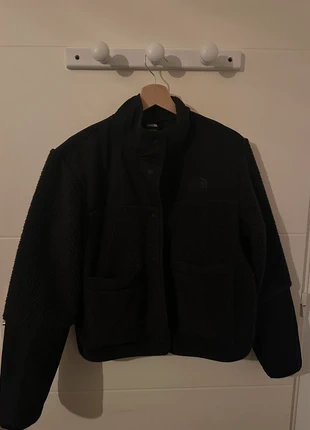 Veste the North face, marque: The North Face, état: Très bon état, taille: M / 38 / 10, 60,00 €, 63,70 € Protection acheteurs incluse