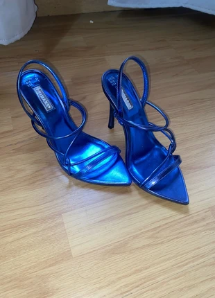 Talon aiguilles / talons bleu / talons ouverts / sandales à talons / talons colorés, marque: Primark, état: Neuf sans étiquette, taille: 38, 3,00 €, 3,85 € Protection acheteurs incluse