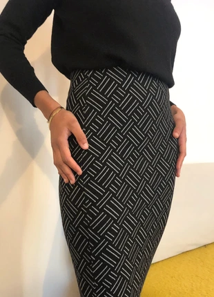 Jupe moulante longue noir et blanc , brand: Zara, condition: Very good, size: S / 36 / 8, €8.00, €9.10 includes Buyer Protection