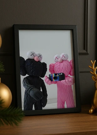 Cadre Premium kaws 4 13x18, marque: Kaws, état: Neuf avec étiquette, 12,90 €, 14,25 € Protection acheteurs (Pro) incluse