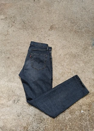 Jeans Levi's premium, marque: Levi's, état: Très bon état, taille: W32 | FR 42, 25,99 €, 27,99 € Protection acheteurs (Pro) incluse