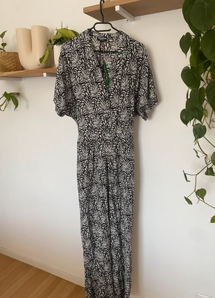 Combinaison pantalon fleurie Bonobo – Neuf avec étiquette – Taille L / 40, brand: Bonobo, condition: New with tags, size: L / 40 / 12, €25.00, €26.95 includes Buyer Protection