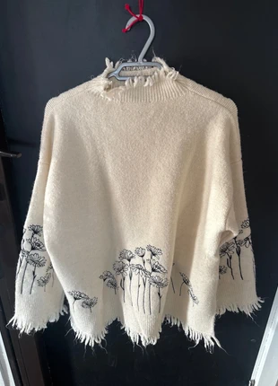 Pull brodé finition frange, marque: Zara, état: Bon état, taille: S / 36 / 8, 7,00 €, 8,05 € Protection acheteurs incluse