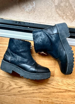 Monki Black Chunky Zip Front Fur Lined Ankle Boots - UK6, brand: Monki, condition: Good, size: 6, £5.00, £5.95 includes Buyer Protection