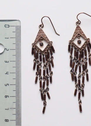 Pendant earrings with brown beads, staat: Goed, € 1,00, € 1,75 inclusief Kopersbescherming