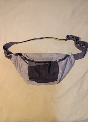 Sacoche Banane verte Kaki, staat: Nieuw zonder prijskaartje, € 15,00, € 16,45 inclusief Kopersbescherming