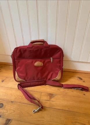 Sac ordinateur rouge in extenso, merk: In Extenso, staat: Goed, € 4,00, € 4,90 inclusief Kopersbescherming