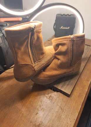 Bottines rocket dog en daim, brand: Rocket Dog, condition: Very good, size: 39, €25.00, €26.95 includes Buyer Protection