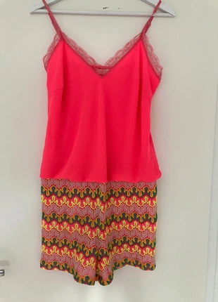 Combi short / habillée / colorée taille M showgirl, marca: Showgirls, estado: Muito bom, tamanho: M / 38 / 10, €9.00, €10.15 inclui Proteção do Comprador