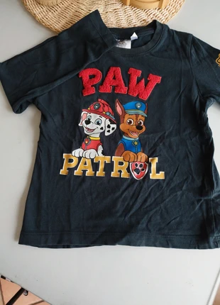 Tee shirt Paw Patrol, brand: Paw Patrol, condizioni: Ottime, taglia: 5 anni / 110 cm, €2.00, €2.80 include la Protezione acquisti