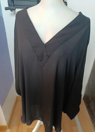 Blouse H&M en voile transparente - Taille 52, merk: H&M, staat: Heel goed, maat: 6XL / 52 / 24, € 7,50, € 8,58 inclusief Kopersbescherming