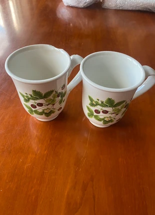 Portmeirion summer strawberries mokken, merk: portmeirion, staat: Goed, € 12,50, € 13,83 inclusief Kopersbescherming