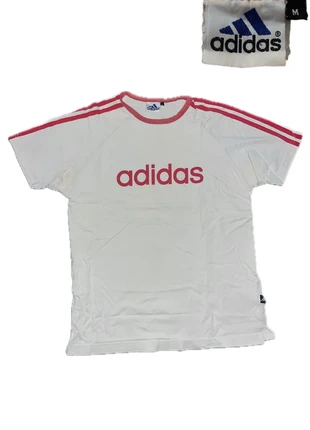 Camiseta 3stripes vintage adidas blanca y roja, brand: adidas, condizioni: Ottime, taglia: M, €16.00, €17.50 include la Protezione acquisti