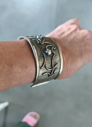 Mooie vintage bangle boho chic, merk: Vintage by Liekez, staat: Goed, € 7,50, € 8,58 inclusief Kopersbescherming