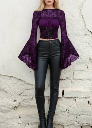 Blouse élégante épaules dénudées gothique violette taille M/38 style vintage Y2K, merk: la Gothique, staat: Heel goed, maat: M / 38 / 10, € 34,90, € 37,35 inclusief Kopersbescherming