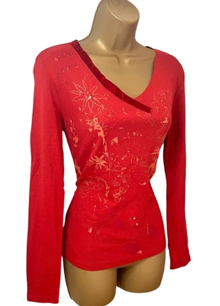 Y2K Cache Cache red long sleeve graphic print t-shirt size 12, brand: Cache Cache, condition: Very good, size: L / UK 16-18, £14.00, £15.40 includes Buyer Protection