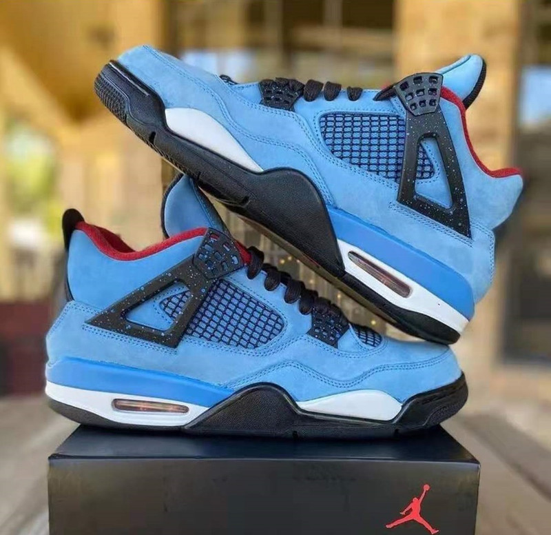 Air Jordan 4 Retro University Blue Vinted