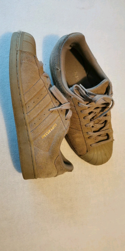 Adidas Superstars Grau Wildleder