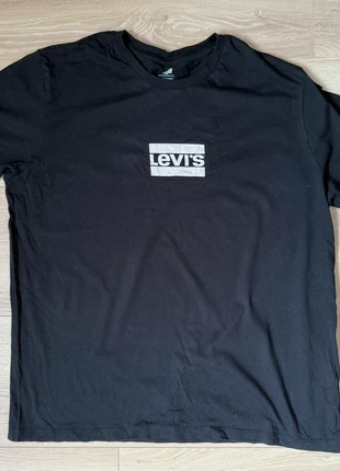 T-shirt Levi’s noir – Taille L adulte, brand: Levi's, condition: Very good, size: L, €12.00, €13.30 includes Buyer Protection