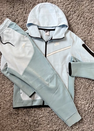 Ensemble nike tech bleu/turquoise, marca: Nike, estado: Bueno, tamaño: M, 80,00 €, 84,70 € Protección al comprador incluida