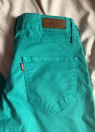Levis color verde agua , marque: Levi's, état: Bon état, taille: XS / 34 / 6, 20,00 €, 21,70 € Protection acheteurs incluse