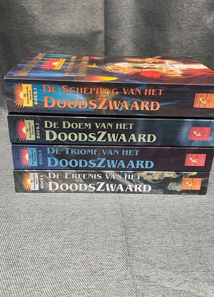 Margaret Weis & Tracy Hickman – De Doodszwaard Serie (Volledige 4-delige Fantasyreeks), état: Bon état, 22,50 €, 24,33 € Protection acheteurs incluse