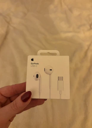 USB-c apple oortjes, merk: Apple, staat: Nieuw met prijskaartje, € 11,00, € 12,25 inclusief Kopersbescherming