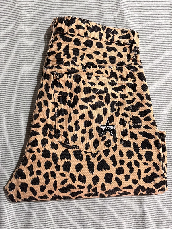 Leopard regular jean shorts Supreme tg.30 - Vinted