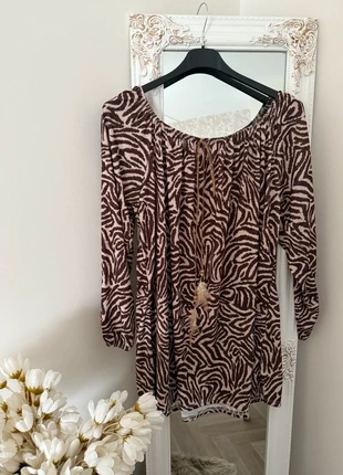 Tuniek nieuw, staat: Nieuw met prijskaartje, maat: XXL / 44 / 16, € 4,00, € 4,90 inclusief Kopersbescherming Pro