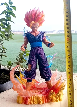 Figurine San gohan super sayen 2 dragon Ball z, marca: Dragon Ball Z, estado: Muito bom, tamanho: Tamanho único, €29.00, €31.15 inclui Proteção do Comprador