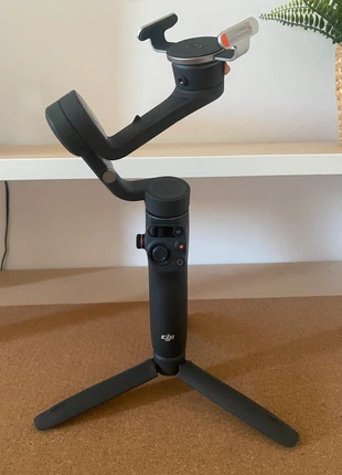 Dj osmo mobile 6, marque: DJI, état: Très bon état, 65,00 €, 68,95 € Protection acheteurs incluse