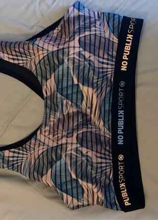 Brassière sport No publik, marca: No Publik, estado: Muy bueno, tamaño: XL, 5,00 €, 5,95 € Protección al comprador incluida