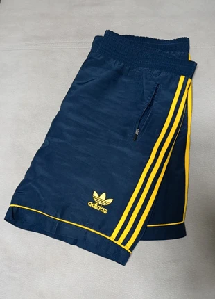 Pantaloncini Adidas, marque: adidas, état: Bon état, taille: XXL, 3,50 €, 4,38 € Protection acheteurs incluse