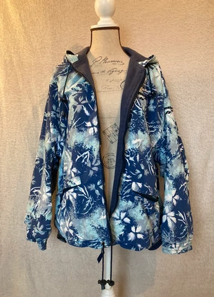 Veste à capuche Reebok, marque: Reebok, état: Très bon état, taille: S / 36 / 8, 15,00 €, 16,45 € Protection acheteurs incluse