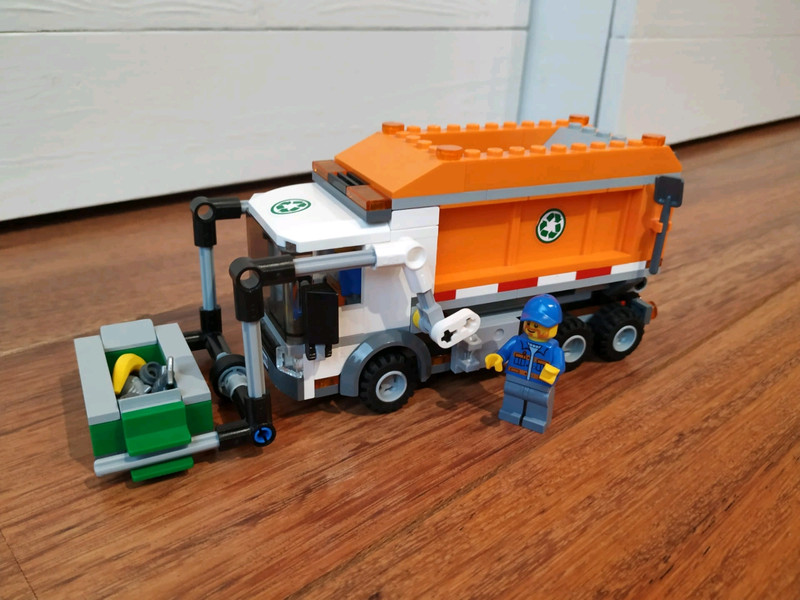 LEGO City 60118 Le camion poubelle - LEGO